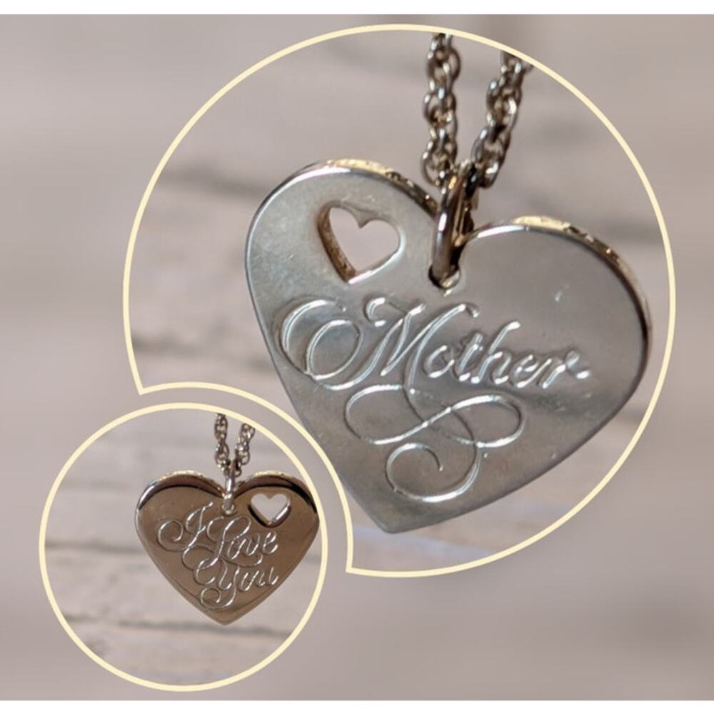 Mom/Mother's Day Necklace Avon (Double Sided) I Love You